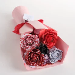 Lovepop Pop-Up Bouquets|Handcrafted Paper Flowers|Handcrafted Paper Flowers: Disney’s Mickey & Minnie Lovestruck Roses (6-Stem)