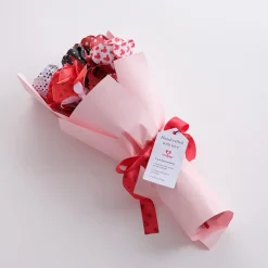 Lovepop Pop-Up Bouquets|Handcrafted Paper Flowers|Handcrafted Paper Flowers: Disney’s Mickey & Minnie Lovestruck Roses (6-Stem)